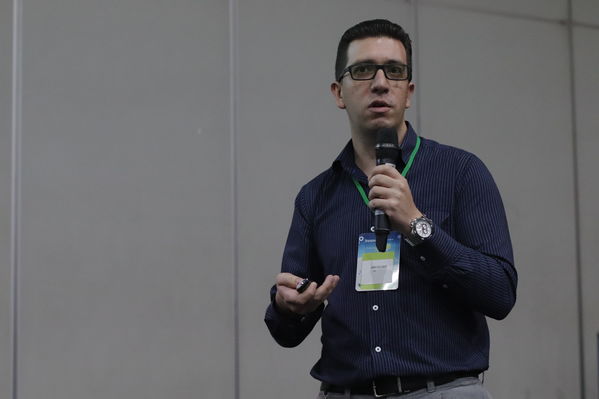 Innovar+
Innovar+
Fecha: 28 Mayo 2019.
Para descargar esta fotografía en alta resolución, haga clic sobre la imagen hasta que la misma se despliegue en la pantalla completa; luego dé clic derecho y elija la opción "guardar imagen como". 
En caso de publicación por cualquier medio, solicitamos acompañarla del crédito: "Foto EPM"
Palabras clave: Innovar+