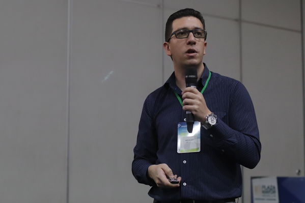 Innovar+
Innovar+
Fecha: 28 Mayo 2019.
Para descargar esta fotografía en alta resolución, haga clic sobre la imagen hasta que la misma se despliegue en la pantalla completa; luego dé clic derecho y elija la opción "guardar imagen como". 
En caso de publicación por cualquier medio, solicitamos acompañarla del crédito: "Foto EPM"
Palabras clave: Innovar+