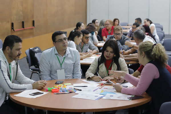 Innovar+
Innovar+
Fecha: 28 Mayo 2019.
Para descargar esta fotografía en alta resolución, haga clic sobre la imagen hasta que la misma se despliegue en la pantalla completa; luego dé clic derecho y elija la opción "guardar imagen como". 
En caso de publicación por cualquier medio, solicitamos acompañarla del crédito: "Foto EPM"
Palabras clave: Innovar+