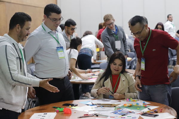 Innovar+
Innovar+
Fecha: 28 Mayo 2019.
Para descargar esta fotografía en alta resolución, haga clic sobre la imagen hasta que la misma se despliegue en la pantalla completa; luego dé clic derecho y elija la opción "guardar imagen como". 
En caso de publicación por cualquier medio, solicitamos acompañarla del crédito: "Foto EPM"
Palabras clave: Innovar+