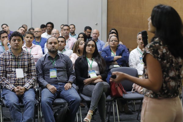 Innovar+
Innovar+
Fecha: 28 Mayo 2019.
Para descargar esta fotografía en alta resolución, haga clic sobre la imagen hasta que la misma se despliegue en la pantalla completa; luego dé clic derecho y elija la opción "guardar imagen como". 
En caso de publicación por cualquier medio, solicitamos acompañarla del crédito: "Foto EPM"
Palabras clave: Innovar+