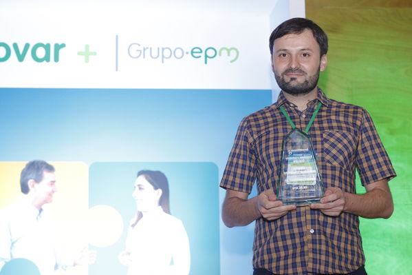 Innovar+
Innovar+
Fecha: 28 Mayo 2019.
Para descargar esta fotografía en alta resolución, haga clic sobre la imagen hasta que la misma se despliegue en la pantalla completa; luego dé clic derecho y elija la opción "guardar imagen como". 
En caso de publicación por cualquier medio, solicitamos acompañarla del crédito: "Foto EPM"
Palabras clave: Innovar+