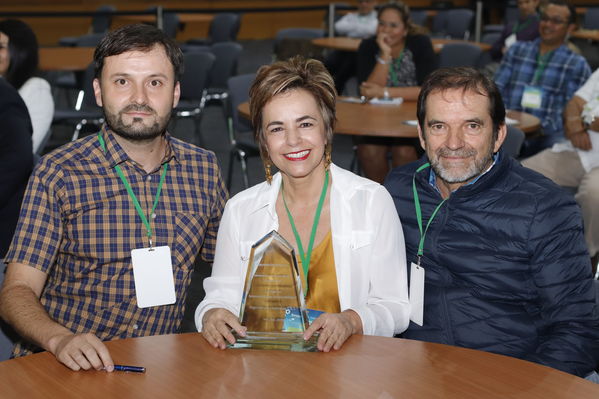 Innovar+
Innovar+
Fecha: 28 Mayo 2019.
Para descargar esta fotografía en alta resolución, haga clic sobre la imagen hasta que la misma se despliegue en la pantalla completa; luego dé clic derecho y elija la opción "guardar imagen como". 
En caso de publicación por cualquier medio, solicitamos acompañarla del crédito: "Foto EPM"
Palabras clave: Innovar+