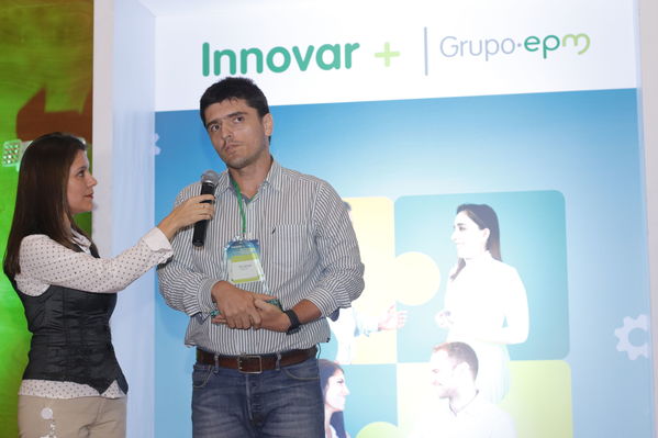 Innovar+
Innovar+
Fecha: 28 Mayo 2019.
Para descargar esta fotografía en alta resolución, haga clic sobre la imagen hasta que la misma se despliegue en la pantalla completa; luego dé clic derecho y elija la opción "guardar imagen como". 
En caso de publicación por cualquier medio, solicitamos acompañarla del crédito: "Foto EPM"
Palabras clave: Innovar+