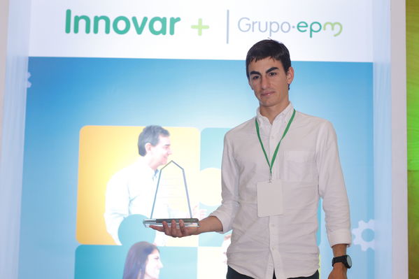 Innovar+
Innovar+
Fecha: 28 Mayo 2019.
Para descargar esta fotografía en alta resolución, haga clic sobre la imagen hasta que la misma se despliegue en la pantalla completa; luego dé clic derecho y elija la opción "guardar imagen como". 
En caso de publicación por cualquier medio, solicitamos acompañarla del crédito: "Foto EPM"
Palabras clave: Innovar+
