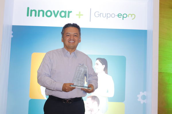 Innovar+
Innovar+
Fecha: 28 Mayo 2019.
Para descargar esta fotografía en alta resolución, haga clic sobre la imagen hasta que la misma se despliegue en la pantalla completa; luego dé clic derecho y elija la opción "guardar imagen como". 
En caso de publicación por cualquier medio, solicitamos acompañarla del crédito: "Foto EPM"
Palabras clave: Innovar+