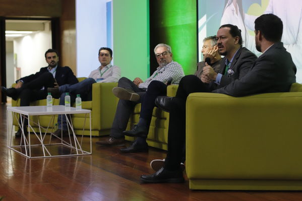 Innovar+
Innovar+
Fecha: 28 Mayo 2019.
Para descargar esta fotografía en alta resolución, haga clic sobre la imagen hasta que la misma se despliegue en la pantalla completa; luego dé clic derecho y elija la opción "guardar imagen como". 
En caso de publicación por cualquier medio, solicitamos acompañarla del crédito: "Foto EPM"
Palabras clave: Innovar+