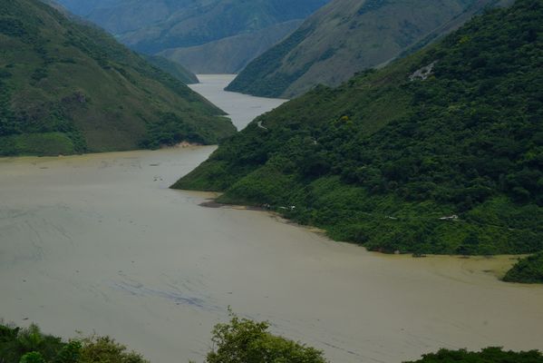 Cantera embalse Hidroituango
Contingencia Hidroituango.  
Fecha: Mayo 29 2018.
Para descargar esta fotografía en alta resolución, haga clic sobre la imagen hasta que la misma se despliegue en la pantalla completa; luego dé clic derecho y elija la opción "guardar imagen como". 
En caso de publicación por cualquier medio, solicitamos acompañarla del crédito: "Foto EPM"
Palabras clave: Cantera embalse Hidroituango