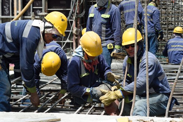 Contingencia Hidroituango trabajos vertedero
Contingencia Hidroituango, trabajos vertedero.  
Fecha: Mayo 29 2018.
Para descargar esta fotografía en alta resolución, haga clic sobre la imagen hasta que la misma se despliegue en la pantalla completa; luego dé clic derecho y elija la opción "guardar imagen como". 
En caso de publicación por cualquier medio, solicitamos acompañarla del crédito: "Foto EPM"
Palabras clave: Contingencia Hidroituango trabajos vertedero