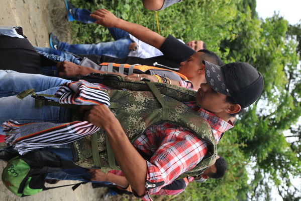 Transporte lancha cabecera municipal Ituango
Contingencia Hidroituango.  
Fecha: Mayo 29 2018.
Para descargar esta fotografía en alta resolución, haga clic sobre la imagen hasta que la misma se despliegue en la pantalla completa; luego dé clic derecho y elija la opción "guardar imagen como". 
En caso de publicación por cualquier medio, solicitamos acompañarla del crédito: "Foto EPM"
Palabras clave: Transporte lancha cabecera municipal Ituango