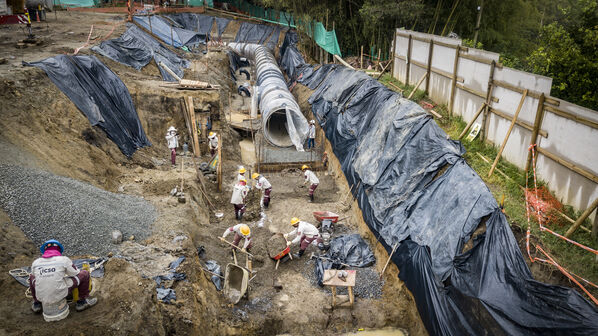 Modernización Planta de Agua Potable Ayurá
Modernización Planta de Agua Potable Ayurá
Fecha: Mayo 29 2020.
Para descargar esta fotografía en alta resolución, haga clic sobre la imagen hasta que la misma se despliegue en la pantalla completa; luego dé clic derecho y elija la opción "guardar imagen como". 
En caso de publicación por cualquier medio, solicitamos acompañarla del crédito: "Foto EPM"
Palabras clave: Tubería de Bypass Ayurá