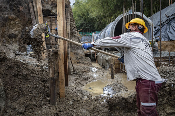 Modernización Planta de Agua Potable Ayurá
Modernización Planta de Agua Potable Ayurá
Fecha: Mayo 29 2020.
Para descargar esta fotografía en alta resolución, haga clic sobre la imagen hasta que la misma se despliegue en la pantalla completa; luego dé clic derecho y elija la opción "guardar imagen como". 
En caso de publicación por cualquier medio, solicitamos acompañarla del crédito: "Foto EPM"
Palabras clave: Tubería de Bypass Ayurá