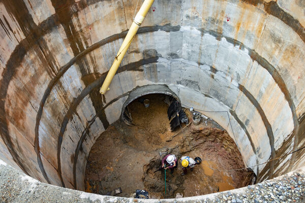 Modernización Planta de Agua Potable Ayurá
Modernización Planta de Agua Potable Ayurá
Fecha: Mayo 29 2020.
Para descargar esta fotografía en alta resolución, haga clic sobre la imagen hasta que la misma se despliegue en la pantalla completa; luego dé clic derecho y elija la opción "guardar imagen como". 
En caso de publicación por cualquier medio, solicitamos acompañarla del crédito: "Foto EPM"
Palabras clave: Pozo 15 para cambio de dirección en la tubería de Ayurá