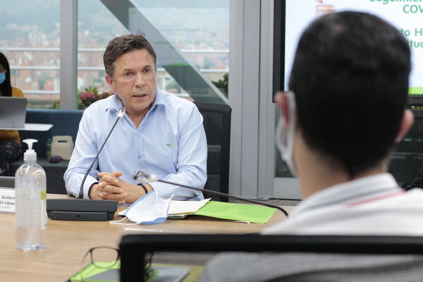 Reunión con concejales de Medellin para presentar balance de finanzas primer trimestre del año
Reunión con concejales de Medellin para presentar balance de finanzas primer trimestre del año
Fecha: Mayo 29 2020
Para descargar esta fotografía en alta resolución, haga clic sobre la imagen hasta que la misma se despliegue en la pantalla completa; luego dé clic derecho y elija la opción "guardar imagen como".
En caso de publicación por cualquier medio, solicitamos acompañarla del crédito: "Foto EPM"
Palabras clave: Reunión con concejales de Medellin para presentar balance de finanzas primer trimestre del año