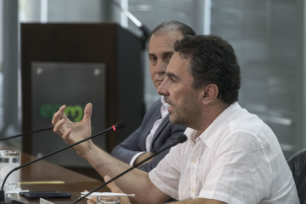 Rueda prensa contingencia Hidroituango
Rueda de prensa contingencia Hidroituango.  
Fecha: 31 Mayo 2018.
Para descargar esta fotografía en alta resolución, haga clic sobre la imagen hasta que la misma se despliegue en la pantalla completa; luego dé clic derecho y elija la opción "guardar imagen como". 
En caso de publicación por cualquier medio, solicitamos acompañarla del crédito: "Foto EPM
Palabras clave: Rueda prensa contingencia Hidroituango