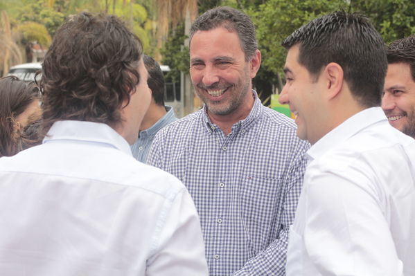 Rueda prensa centro parrilla 
Rueda prensa centro parrilla  
Fecha: Mayo 7 2019. 
Para descargar esta fotografía en alta resolución, haga clic sobre la imagen hasta que la misma se despliegue en la pantalla completa; luego dé clic derecho y elija la opción "guardar imagen como". 
En caso de publicación por cualquier medio, solicitamos acompañarla del crédito: "Foto EPM"
Palabras clave: Rueda prensa centro parrilla