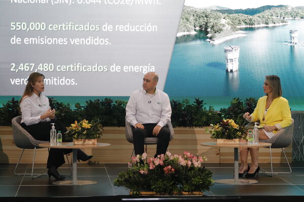 Rendición de cuentas EPM 2020
Rendición de cuentas EPM 2020
Fecha: Mayo 7 de 2020
Para descargar esta fotografía en alta resolución, haga clic sobre la imagen hasta que la misma se despliegue en la pantalla completa; luego dé clic derecho y elija la opción "guardar imagen como".
En caso de publicación por cualquier medio, solicitamos acompañarla del crédito: "Foto EPM"

Palabras clave: Rendición de cuentas EPM 2020