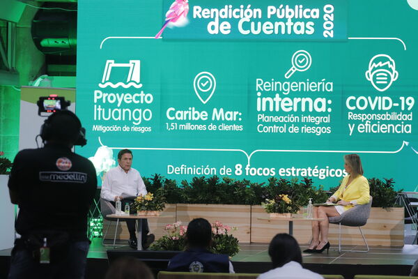 Rendición de cuentas EPM 2020
Rendición de cuentas EPM 2020
Fecha: Mayo 7 de 2020
Para descargar esta fotografía en alta resolución, haga clic sobre la imagen hasta que la misma se despliegue en la pantalla completa; luego dé clic derecho y elija la opción "guardar imagen como".
En caso de publicación por cualquier medio, solicitamos acompañarla del crédito: "Foto EPM"

Palabras clave: Rendición de cuentas EPM 2020