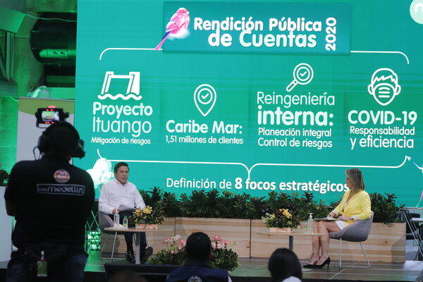 Rendición de cuentas EPM 2020
Rendición de cuentas EPM 2020
Fecha: Mayo 7 de 2020
Para descargar esta fotografía en alta resolución, haga clic sobre la imagen hasta que la misma se despliegue en la pantalla completa; luego dé clic derecho y elija la opción "guardar imagen como".
En caso de publicación por cualquier medio, solicitamos acompañarla del crédito: "Foto EPM"

Palabras clave: Rendición de cuentas EPM 2020