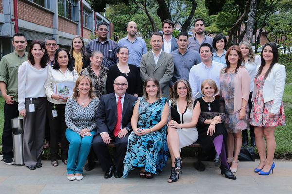 Graduación de experiencias de formación virtual – Antioquia Potable y Limpia
Graduación de experiencias de formación virtual – Antioquia Potable y Limpia
Fecha: Noviembre 11 de 2015. Lugar: Teatro Gabriel Obregón Botero de la Universidad de Medellín
Para descargar esta fotografía en alta resolución, haga clic sobre la imagen hasta que la misma se despliegue en la pantalla completa; luego dé clic derecho y elija la opción "guardar imagen como". 
En caso de publicación por cualquier medio, solicitamos acompañarla del crédito: "Foto EPM"

Palabras clave: Graduación experiencias formación virtual Antioquia Potable Limpia