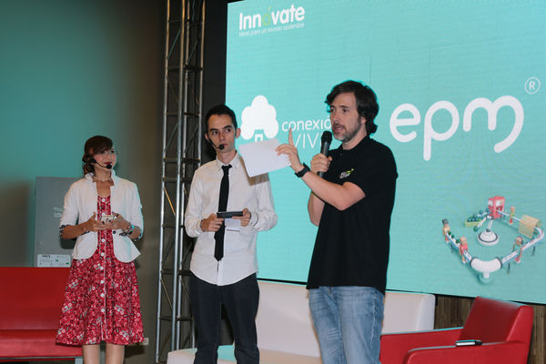 Innóvate
Innóvate
Fecha: Noviembre 13 de 2015. Lugar: Parque Explora
Para descargar esta fotografía en alta resolución, haga clic sobre la imagen hasta que la misma se despliegue en la pantalla completa; luego dé clic derecho y elija la opción "guardar imagen como". 
En caso de publicación por cualquier medio, solicitamos acompañarla del crédito: "Foto EPM"

Palabras clave: Innóvate