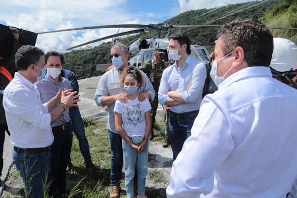 Visita presidente Iván Duque proyecto eléctrico Ituango
Visita presidente Iván Duque a proyecto eléctrico Ituango.
Fecha: 13 Noviembre 2020.
Para descargar esta fotografía en alta resolución, haga clic sobre la imagen hasta que la misma se despliegue en la pantalla completa; luego dé clic derecho y elija la opción "guardar imagen como". 
En caso de publicación por cualquier medio, solicitamos acompañarla del crédito: "Foto EPM"
Palabras clave: Visita presidente Iván Duque proyecto eléctrico Ituango