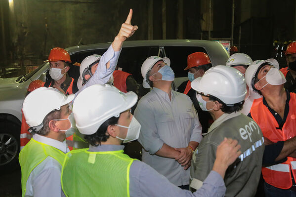 Visita presidente Iván Duque proyecto eléctrico Ituango
Visita presidente Iván Duque a proyecto eléctrico Ituango.
Fecha: 13 Noviembre 2020.
Para descargar esta fotografía en alta resolución, haga clic sobre la imagen hasta que la misma se despliegue en la pantalla completa; luego dé clic derecho y elija la opción "guardar imagen como". 
En caso de publicación por cualquier medio, solicitamos acompañarla del crédito: "Foto EPM"
Palabras clave: Visita presidente Iván Duque proyecto eléctrico Ituango