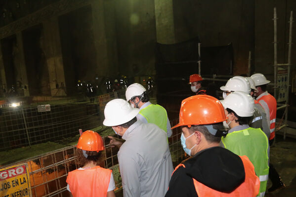 Visita presidente Iván Duque proyecto eléctrico Ituango
Visita presidente Iván Duque a proyecto eléctrico Ituango.
Fecha: 13 Noviembre 2020.
Para descargar esta fotografía en alta resolución, haga clic sobre la imagen hasta que la misma se despliegue en la pantalla completa; luego dé clic derecho y elija la opción "guardar imagen como". 
En caso de publicación por cualquier medio, solicitamos acompañarla del crédito: "Foto EPM"
Palabras clave: Visita presidente Iván Duque proyecto eléctrico Ituango
