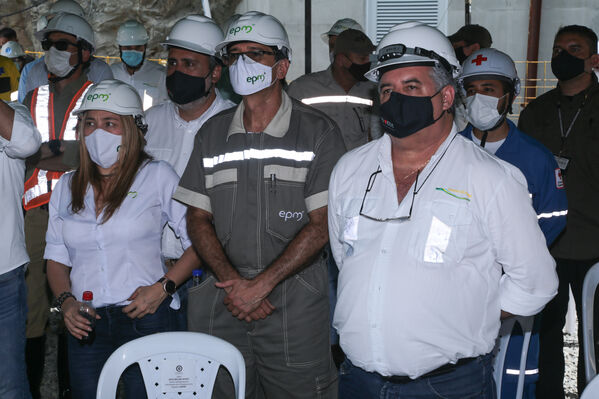 Visita presidente Iván Duque proyecto eléctrico Ituango
Visita presidente Iván Duque a proyecto eléctrico Ituango.
Fecha: 13 Noviembre 2020.
Para descargar esta fotografía en alta resolución, haga clic sobre la imagen hasta que la misma se despliegue en la pantalla completa; luego dé clic derecho y elija la opción "guardar imagen como". 
En caso de publicación por cualquier medio, solicitamos acompañarla del crédito: "Foto EPM"
Palabras clave: Visita presidente Iván Duque proyecto eléctrico Ituango