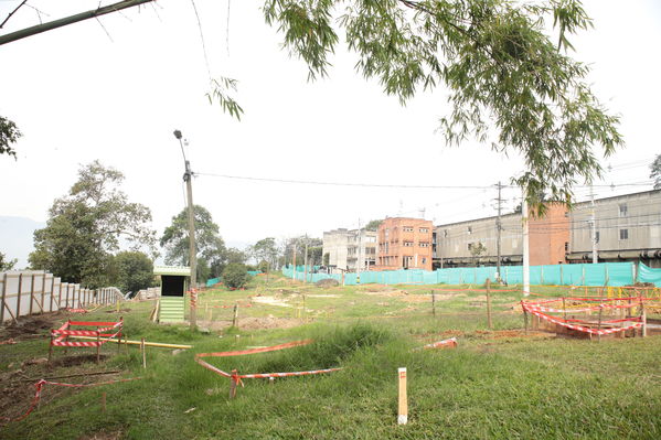 Modernización Planta Ayurá
Modernización Planta La Ayurá
Fecha: Noviembre 27 2019 
Para descargar esta fotografía en alta resolución, haga clic sobre la imagen hasta que la misma se despliegue en la pantalla completa; luego dé clic derecho y elija la opción "guardar imagen como". 
En caso de publicación por cualquier medio, solicitamos acompañarla del crédito: "Foto EPM"
Palabras clave: Modernización Planta Ayurá