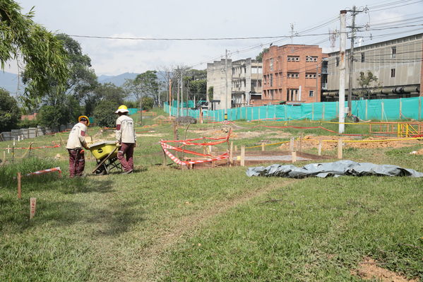 Modernización Planta Ayurá
Modernización Planta La Ayurá
Fecha: Noviembre 27 2019 
Para descargar esta fotografía en alta resolución, haga clic sobre la imagen hasta que la misma se despliegue en la pantalla completa; luego dé clic derecho y elija la opción "guardar imagen como". 
En caso de publicación por cualquier medio, solicitamos acompañarla del crédito: "Foto EPM"
Palabras clave: Modernización Planta Ayurá