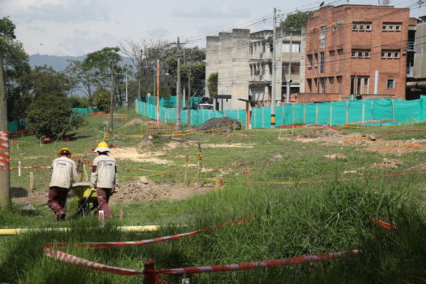 Modernización Planta Ayurá
Modernización Planta La Ayurá
Fecha: Noviembre 27 2019 
Para descargar esta fotografía en alta resolución, haga clic sobre la imagen hasta que la misma se despliegue en la pantalla completa; luego dé clic derecho y elija la opción "guardar imagen como". 
En caso de publicación por cualquier medio, solicitamos acompañarla del crédito: "Foto EPM"
Palabras clave: Modernización Planta Ayurá