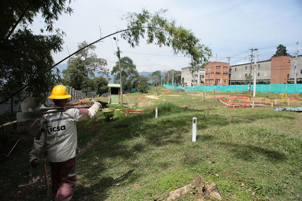 Modernización Planta Ayurá
Modernización Planta La Ayurá
Fecha: Noviembre 27 2019 
Para descargar esta fotografía en alta resolución, haga clic sobre la imagen hasta que la misma se despliegue en la pantalla completa; luego dé clic derecho y elija la opción "guardar imagen como". 
En caso de publicación por cualquier medio, solicitamos acompañarla del crédito: "Foto EPM"
Palabras clave: Modernización Planta Ayurá