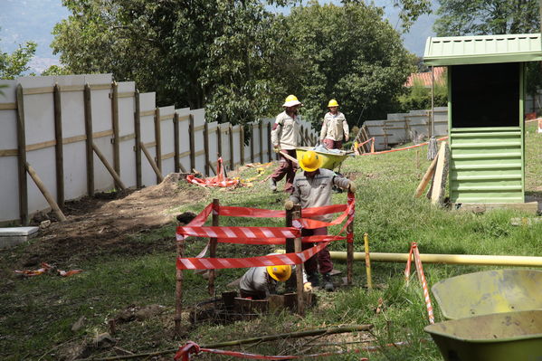 Modernización Planta Ayurá
Modernización Planta La Ayurá
Fecha: Noviembre 27 2019 
Para descargar esta fotografía en alta resolución, haga clic sobre la imagen hasta que la misma se despliegue en la pantalla completa; luego dé clic derecho y elija la opción "guardar imagen como". 
En caso de publicación por cualquier medio, solicitamos acompañarla del crédito: "Foto EPM"
Palabras clave: Modernización Planta Ayurá