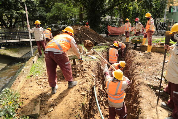 Proyecto colector Volcana
Proyecto colector La Volcana.
Fecha: 27 Noviembre 2020.
Para descargar esta fotografía en alta resolución, haga clic sobre la imagen hasta que la misma se despliegue en la pantalla completa; luego dé clic derecho y elija la opción "guardar imagen como". 
En caso de publicación por cualquier medio, solicitamos acompañarla del crédito: "Foto EPM
Palabras clave: Proyecto colector Volcana