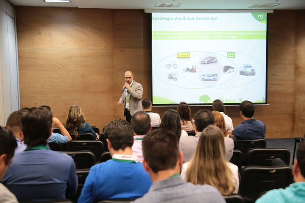 FISE 2017 Congreso CIER
FISE 2017
Fecha: Noviembre 30 de 2017
Para descargar esta fotografía en alta resolución, haga clic sobre la imagen hasta que la misma se despliegue en la pantalla completa; luego dé clic derecho y elija la opción "guardar imagen como". 
En caso de publicación por cualquier medio, solicitamos acompañarla del crédito: "Foto EPM"
Palabras clave: FISE 2017 Congreso CIER