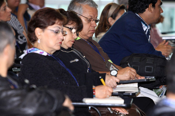 Encuentro de Medios Comunitarios y Ciudadanos UNE Grupo EPM
Encuentro de Medios Comunitarios y Ciudadanos UNE Grupo EPM
Fecha: Noviembre 7 de 2013. 
Para descargar esta fotografía en alta resolución, haga clic sobre la imagen hasta que la misma se despliegue en la pantalla completa; luego dé clic derecho y elija la opción "guardar imagen como". 
En caso de publicación por cualquier medio, solicitamos acompañarla del crédito: "Foto EPM"
Palabras clave: Encuentro Medios Comunitarios Ciudadanos UNE Grupo EPM