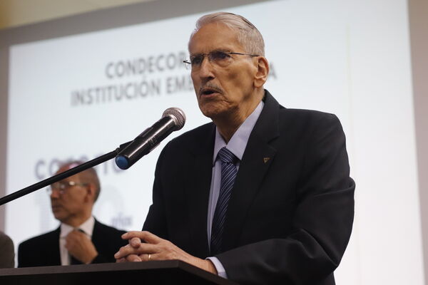 Reconocimiento SAI Aguas Claras
Reconocimiento SAI Aguas Claras
Fecha: Noviembre 11 2021
Para descargar esta fotografía en alta resolución, haga clic sobre la imagen hasta que la misma se despliegue en la pantalla completa; luego dé clic derecho y elija la opción "guardar imagen como". 
En caso de publicación por cualquier medio, solicitamos acompañarla del crédito: "Foto EPM"
Palabras clave: Reconocimiento SAI Aguas Claras