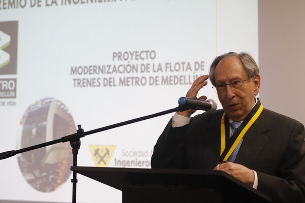 Reconocimiento SAI Aguas Claras
Reconocimiento SAI Aguas Claras
Fecha: Noviembre 11 2021
Para descargar esta fotografía en alta resolución, haga clic sobre la imagen hasta que la misma se despliegue en la pantalla completa; luego dé clic derecho y elija la opción "guardar imagen como". 
En caso de publicación por cualquier medio, solicitamos acompañarla del crédito: "Foto EPM"
Palabras clave: Reconocimiento SAI Aguas Claras