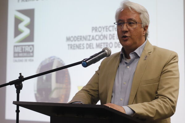 Reconocimiento SAI Aguas Claras
Reconocimiento SAI Aguas Claras
Fecha: Noviembre 11 2021
Para descargar esta fotografía en alta resolución, haga clic sobre la imagen hasta que la misma se despliegue en la pantalla completa; luego dé clic derecho y elija la opción "guardar imagen como". 
En caso de publicación por cualquier medio, solicitamos acompañarla del crédito: "Foto EPM"
Palabras clave: Reconocimiento SAI Aguas Claras