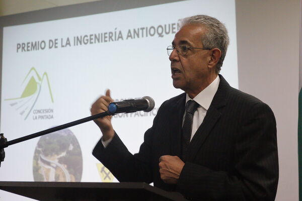 Reconocimiento SAI Aguas Claras
Reconocimiento SAI Aguas Claras
Fecha: Noviembre 11 2021
Para descargar esta fotografía en alta resolución, haga clic sobre la imagen hasta que la misma se despliegue en la pantalla completa; luego dé clic derecho y elija la opción "guardar imagen como". 
En caso de publicación por cualquier medio, solicitamos acompañarla del crédito: "Foto EPM"
Palabras clave: Reconocimiento SAI Aguas Claras