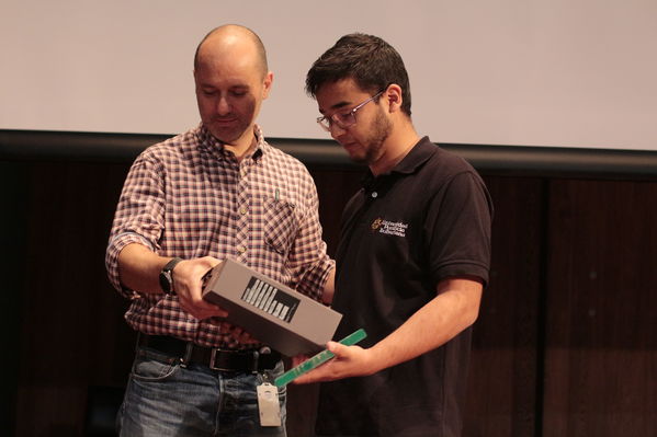 Ganadores innóvate 2019
Ganadores innóvate 2019.
Fecha: Noviembre 15 2019. 
Para descargar esta fotografía en alta resolución, haga clic sobre la imagen hasta que la misma se despliegue en la pantalla completa; luego dé clic derecho y elija la opción "guardar imagen como". 
En caso de publicación por cualquier medio, solicitamos acompañarla del crédito: "Foto EPM"
Palabras clave: Ganadores innóvate 2019