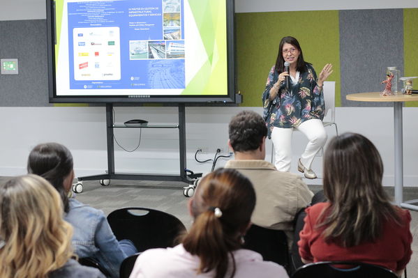 Programa ser mas del grupo EPM, apoya y valora las iniciativas de los empleados de la compañía 
Programa ser mas del grupo EPM, apoya y valora las iniciativas de los empleados de la compañía 
Fecha: Noviembre 15 2019.
Para descargar esta fotografía en alta resolución, haga clic sobre la imagen hasta que la misma se despliegue en la pantalla completa; luego dé clic derecho y elija la opción "guardar imagen como". 
En caso de publicación por cualquier medio, solicitamos acompañarla del crédito: "Foto EPM"
Palabras clave: Programa ser mas del grupo EPM, apoya y valora las iniciativas de los empleados de la compañía