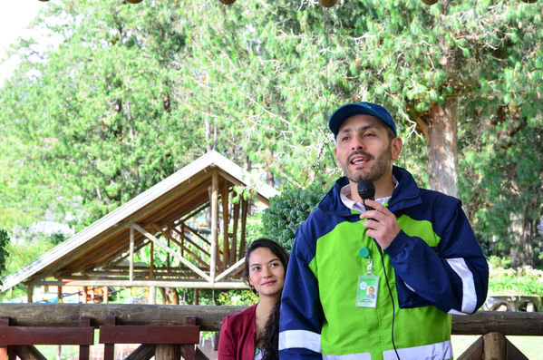 Recorrido Caminos Agua lideres comunitarios Acueducto Sur
Recorrido Caminos Agua lideres comunitarios Acueducto Sur.
Fecha: Noviembre 16 2019.
Para descargar esta fotografía en alta resolución, haga clic sobre la imagen hasta que la misma se despliegue en la pantalla completa; luego dé clic derecho y elija la opción "guardar imagen como". 
En caso de publicación por cualquier medio, solicitamos acompañarla del crédito: "Foto EPM"
Palabras clave: Recorrido Caminos Agua lideres comunitarios Acueducto Sur