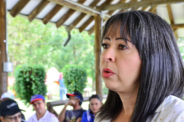 Recorrido Caminos Agua lideres comunitarios Acueducto Sur
Recorrido Caminos Agua lideres comunitarios Acueducto Sur.
Fecha: Noviembre 16 2019.
Para descargar esta fotografía en alta resolución, haga clic sobre la imagen hasta que la misma se despliegue en la pantalla completa; luego dé clic derecho y elija la opción "guardar imagen como". 
En caso de publicación por cualquier medio, solicitamos acompañarla del crédito: "Foto EPM"
Palabras clave: Recorrido Caminos Agua lideres comunitarios Acueducto Sur