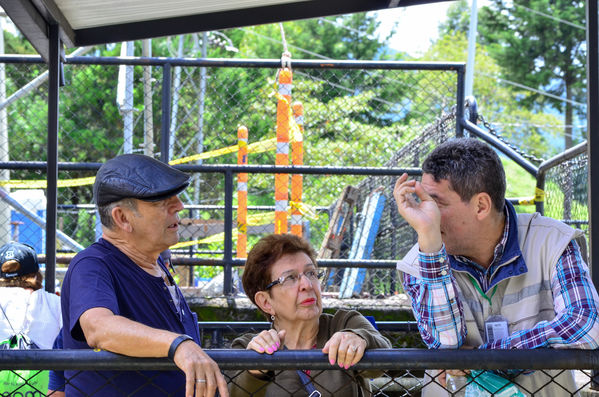 Recorrido Caminos Agua lideres comunitarios Acueducto Sur
Recorrido Caminos Agua lideres comunitarios Acueducto Sur.
Fecha: Noviembre 16 2019.
Para descargar esta fotografía en alta resolución, haga clic sobre la imagen hasta que la misma se despliegue en la pantalla completa; luego dé clic derecho y elija la opción "guardar imagen como". 
En caso de publicación por cualquier medio, solicitamos acompañarla del crédito: "Foto EPM"
Palabras clave: Recorrido Caminos Agua lideres comunitarios Acueducto Sur