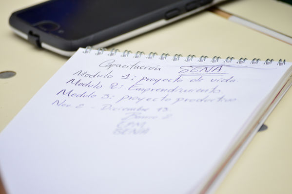 Plan formativo BanCO2 San Luis
BanCO2 San Luis.
Fecha: Noviembre 2 2019. 
Para descargar esta fotografía en alta resolución, haga clic sobre la imagen hasta que la misma se despliegue en la pantalla completa; luego dé clic derecho y elija la opción "guardar imagen como". 
En caso de publicación por cualquier medio, solicitamos acompañarla del crédito: "Foto EPM"
Palabras clave: Plan formativo BanCO2 San Luis
