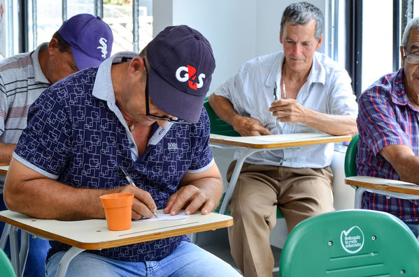 Plan formativo BanCO2 San Luis
BanCO2 San Luis.
Fecha: Noviembre 2 2019. 
Para descargar esta fotografía en alta resolución, haga clic sobre la imagen hasta que la misma se despliegue en la pantalla completa; luego dé clic derecho y elija la opción "guardar imagen como". 
En caso de publicación por cualquier medio, solicitamos acompañarla del crédito: "Foto EPM"
Palabras clave: Plan formativo BanCO2 San Luis