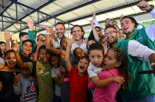 Cierre 2019 Unidos Agua
Cierre 2019 Unidos Agua.
Fecha: Noviembre 22 2019 
Para descargar esta fotografía en alta resolución, haga clic sobre la imagen hasta que la misma se despliegue en la pantalla completa; luego dé clic derecho y elija la opción "guardar imagen como". 
En caso de publicación por cualquier medio, solicitamos acompañarla del crédito: "Foto EPM"
Palabras clave: Cierre 2019 Unidos Agua