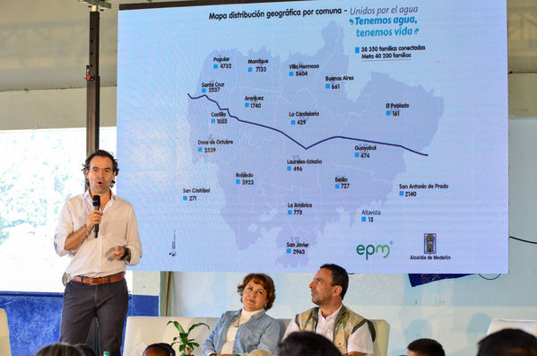 Cierre 2019 Unidos Agua
Cierre 2019 Unidos Agua.
Fecha: Noviembre 22 2019 
Para descargar esta fotografía en alta resolución, haga clic sobre la imagen hasta que la misma se despliegue en la pantalla completa; luego dé clic derecho y elija la opción "guardar imagen como". 
En caso de publicación por cualquier medio, solicitamos acompañarla del crédito: "Foto EPM"
Palabras clave: Cierre 2019 Unidos Agua